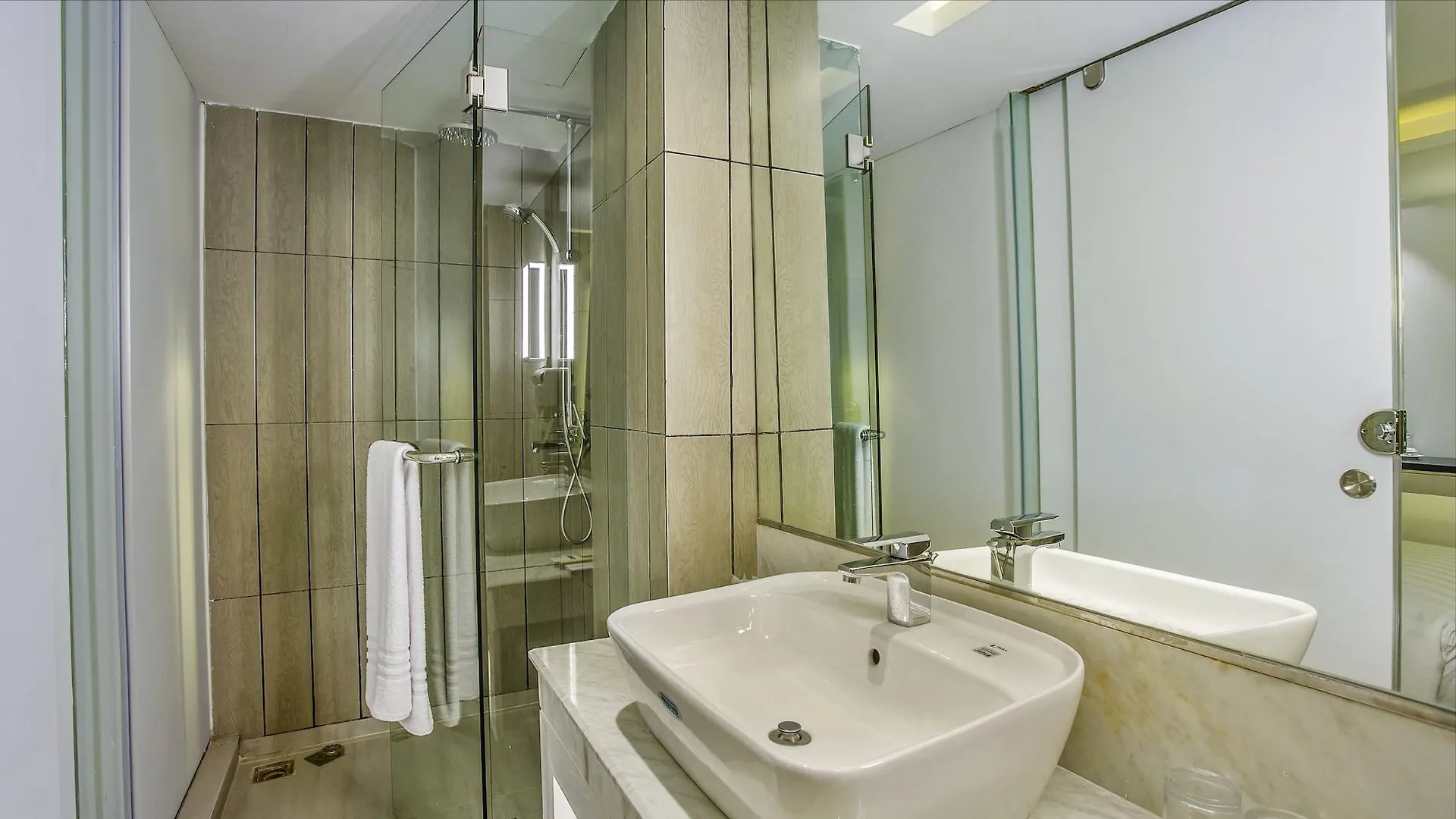 Grace 21 Smart Hotel Dhaka